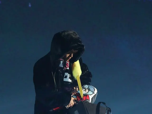 BIGBANG G-Dragon、コンサートでの「サンタクロース」が話題。