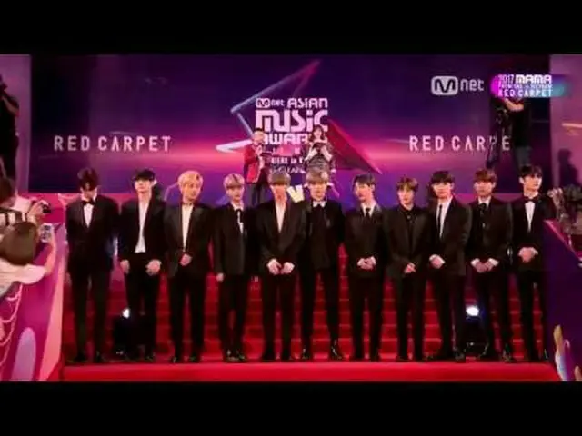 Wanna One、授賞式「MAMA 2017 ベトナム」のレッドカーペット    