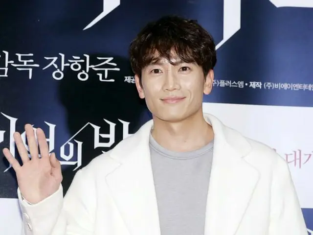 俳優チソン、映画「記憶の夜」VIP試写会に出席。