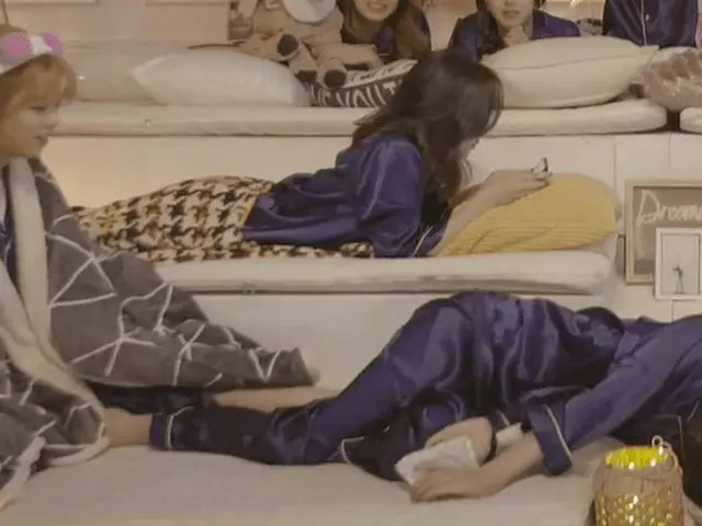 TWICE サナ、「ヌッパン」(横になる放送)でジョンヨンに攻められた時の表情が話題