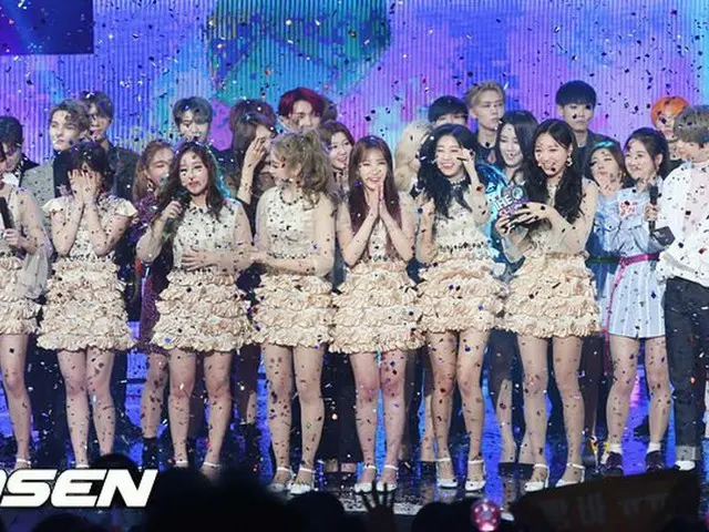 LOVELYZ、SBS MTV「The Show」で1位