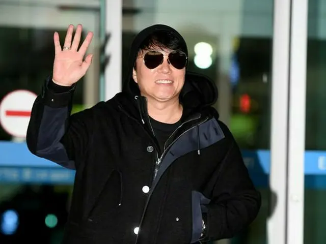 俳優イ・ボムス、2017 MAMA出演のため香港に出国。