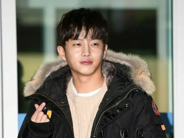 俳優キム・ミンソク、2017 MAMA出演のため香港に出国。