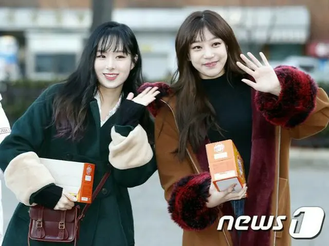 Sonamoo、出勤中