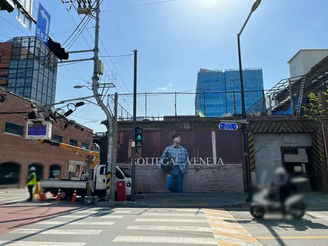 RM(BTS)、ソウル市内の巨大広告。