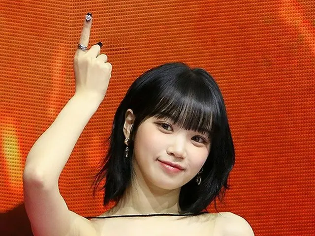「LE SSERAFIM」キム・チェウォン、新曲「」がスペインの歌手ロザリアの「Chicken Teriyaki」にそっくりだと話題になっていることについて言及