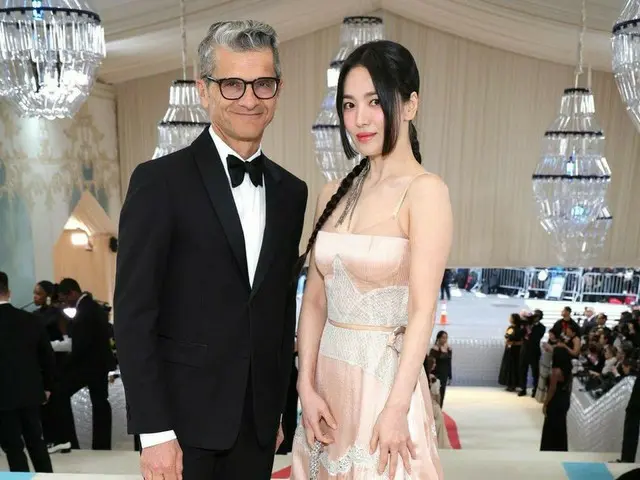 女優ソン・ヘギョ、米・メトロポリタン美術館で開催されるメットガラに出席