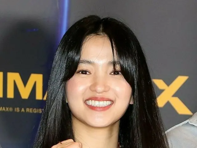 女優キム・テリ、YouTubeチャンネルで映像翻訳字幕の才能寄付として募集し、物議に