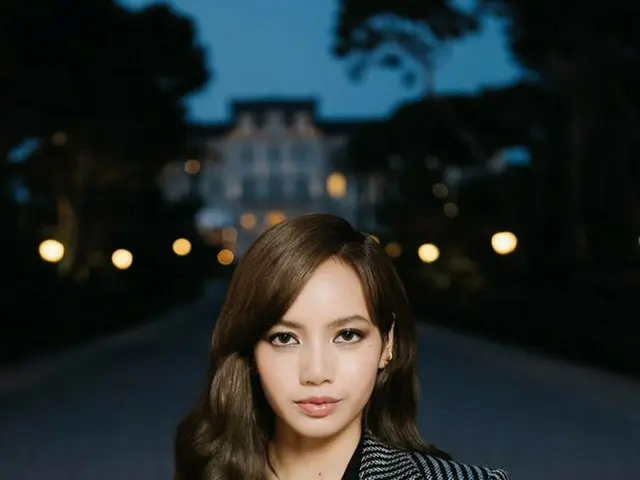 LISA(BLACKPINK)、CELINEグラビア公開＠カンヌ