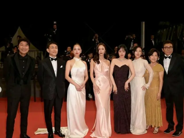 映画「クモの巣」俳優ソン・ガンホ、クリスタル(f(x))、イム・スジョンら、「カンヌ国際映画祭」のレッドカーペットに登場
