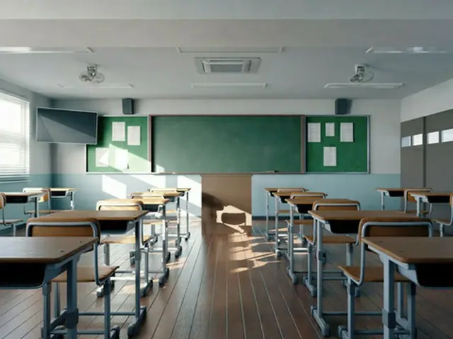 トップアイドルを輩出した有名芸術高校の教師、先月性犯罪の加害者だと明るみになったが少なくとも10年以上にかけて犯罪が行なわれていたことが明らかに
