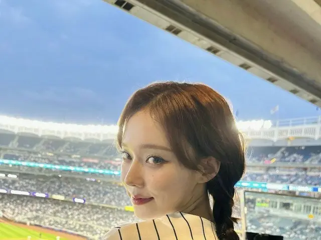 始球式担ったWINTER(aespa)、ヤンキースタジアムでの写真公開