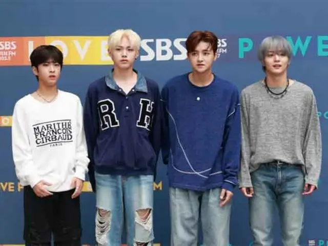 FANTASY BOYS、12日午後にラジオ番組「2時脱出カルトゥーショー」収録のためにSBSに到着した様子
