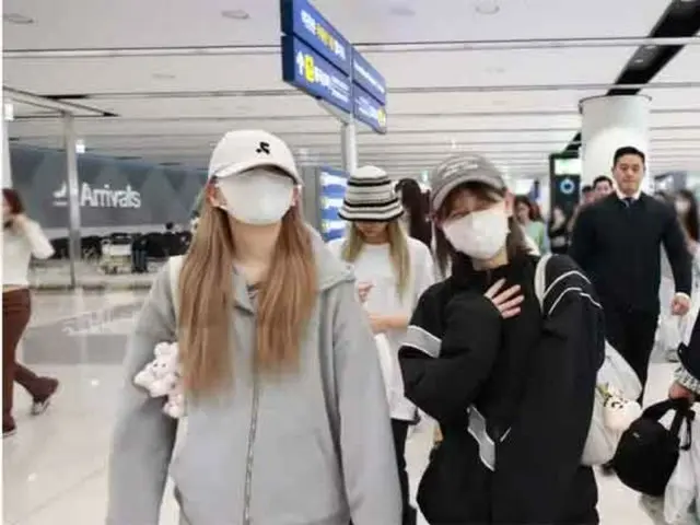 「NiziU」、東京で開催された「SBS INKIGAYO LIVE in TOKYO」の出演を終えて4日午前に金浦国際空港に到着