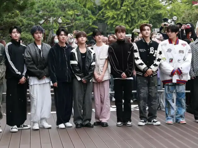 FANTASY BOYS、「MUSIC BANK」事前収録のためKBS入りの様子