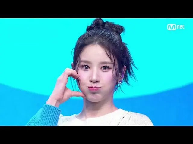 テレビでストリーミング: M COUNTDOWN｜Ep.822ヒジン - アルゴリズム(HeeJin - Algorithm) World No.1 K-POP