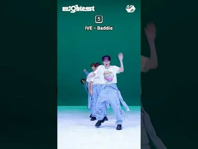 アイドルヒット曲の二重に何曲知ってる？ホイブのKポップランダムプレイダンス💛 Eightest | WHIB編 #shorts More from #M2? 