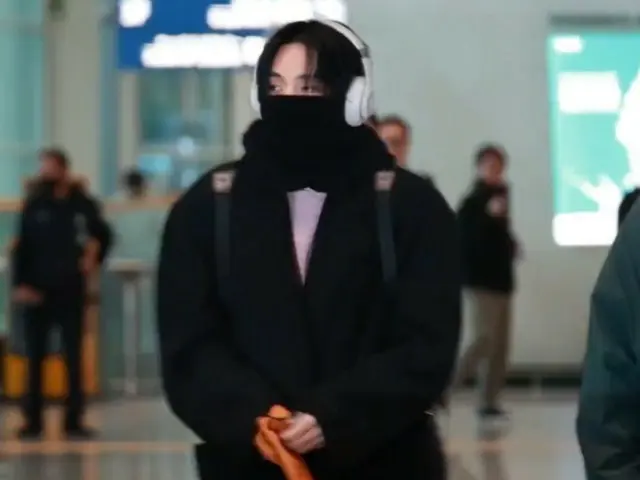 V（BTS）、海外に向けて出発の様子＠仁川国際空港