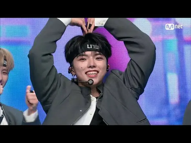 テレビでストリーミング: M COUNTDOWN｜Ep.830オールアワーズ - ワオワオ (ALL(H)OURS - WAO WAO) World No.1 