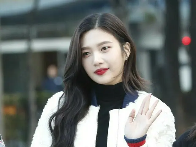 RED VELVET ジョイ、音楽放送「ミュージックバンク」リハーサル出勤中