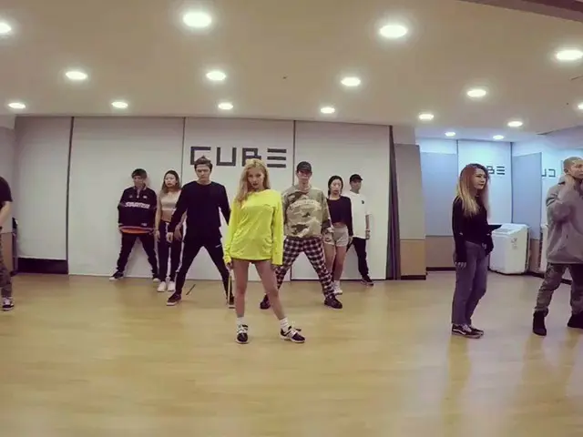 4Minute 出身ヒョナ、SNS更新