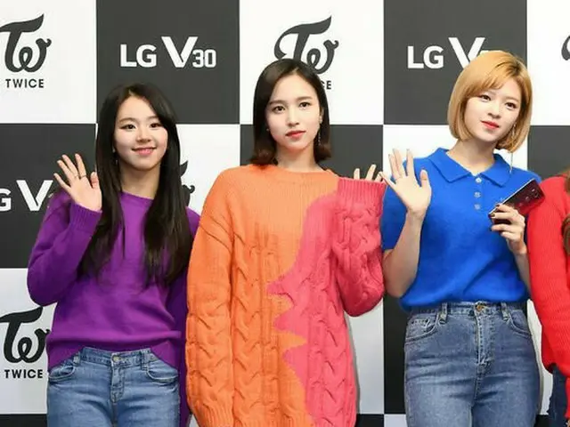 TWICE チェヨン＆ミナ＆ジョンヨン、ファンサイン会開催