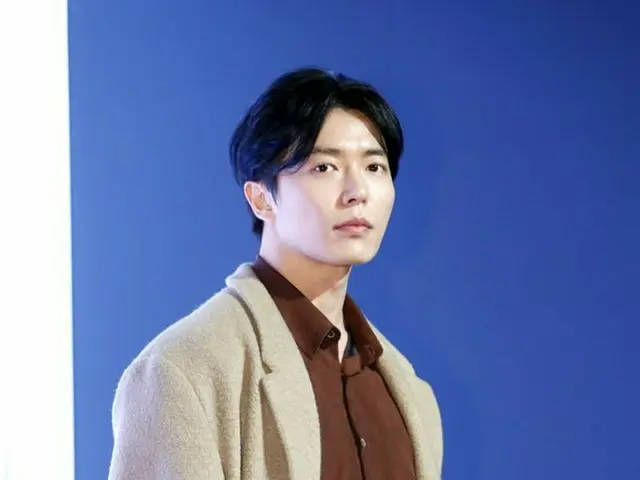 俳優キム・ジェウク、コスメブランドのフォトイベントに出席