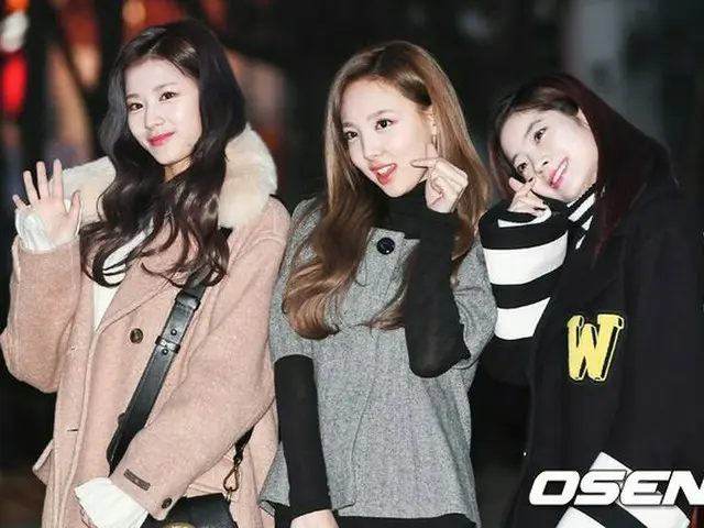 TWICE、今朝の出勤