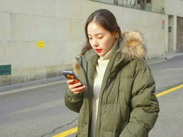 女優ミン・ヒョリン、BIGBANG SOLとの結婚発表後初のSNS更新