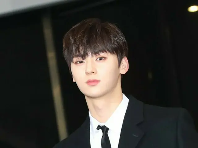Wanna One ファン・ミンヒョン、「2017KBS歌謡大祝祭」レッドカーペットイベントに出席