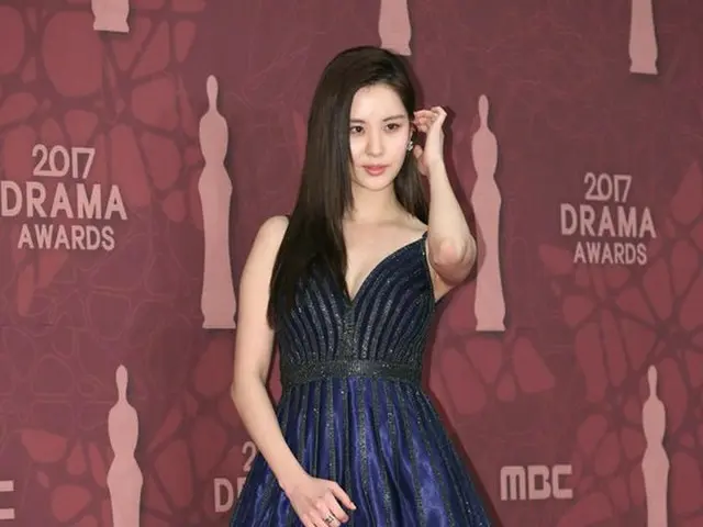 少女時代 出身ソヒョン、「2017MBC演技大賞」レッドカーペットに参加中