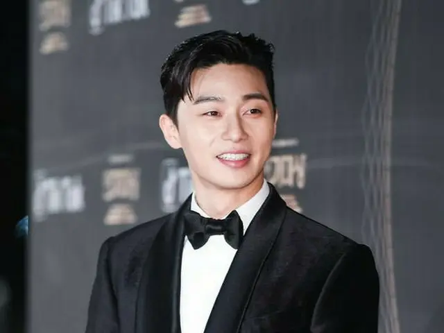 俳優パク・ソジュン、レッドカーペットに参加