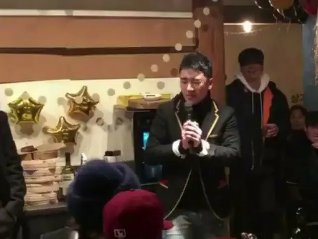 BIGBANG V.I、YG新年会の様子