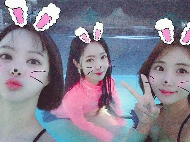 FIESTAR hyemi、haaaaam：水中で🌊