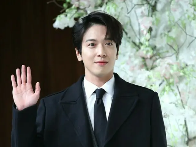 CNBLUE ヨンファ＆ミンヒョク、プロ野球選手リュ・ヒョンジンの結婚式に出席