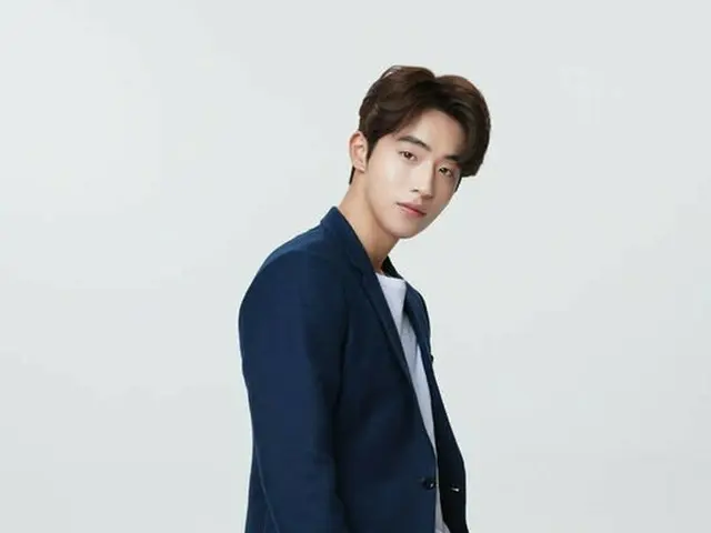 俳優ナム・ジュヒョク、母校に奨学金を寄付。