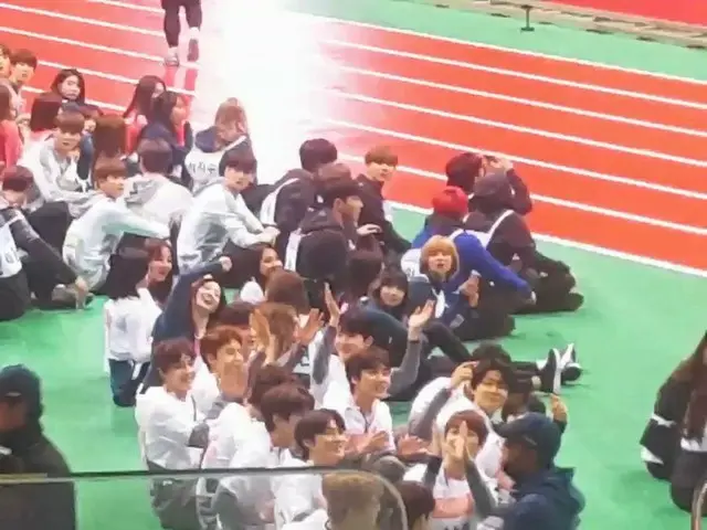 アイドル陸上大会のTWICE ダヒョン、 「選手」より「応援団長」