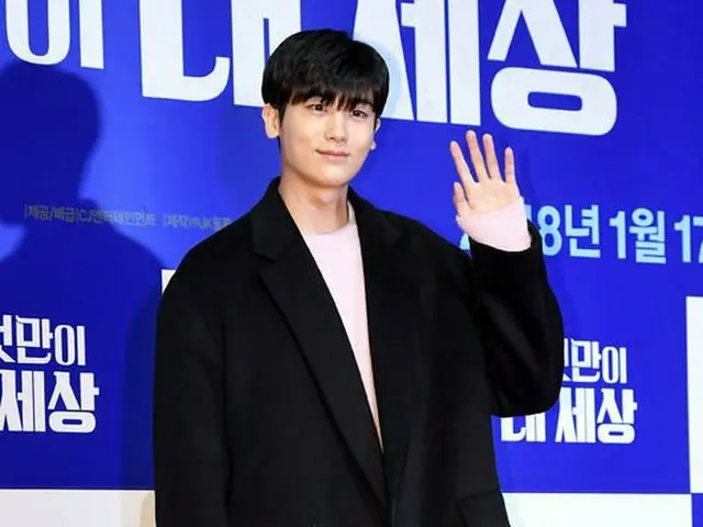 ZE：A パク・ヒョンシク、映画「それだけが私の世界」VIP試写会に出席。