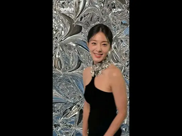 テレビでストリーミング: [#2024MAMA] Say hello👋 to #seorina #ソル・イナ_  #MAMAAWARDS #2024MAMAA