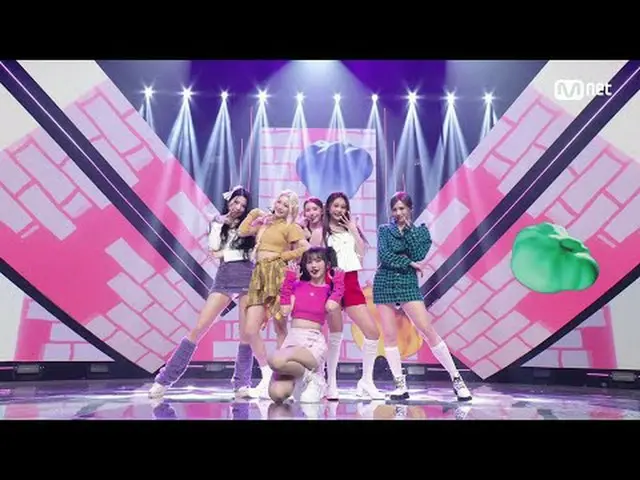 テレビでストリーミング: M COUNTDOWN｜Ep.875ブリンワン - バブルガム (Blingone - Bubble Gum) World No.1 