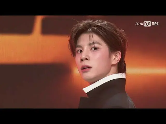 テレビでストリーミング: M COUNTDOWN｜Ep.879チョン・ドンウォン_  - フン！ (JEONG DONG WON - Heung!) World
