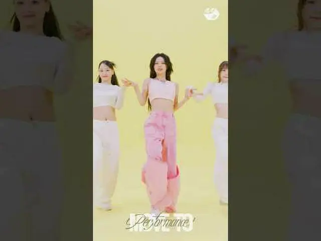 イェジ目がMIDZYに伝わった瞬間MOVE TO PERFORMANCE | YEJI_  '258' More from #M2? ：D Facebook： 