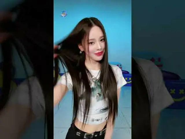 ▶Mnet YouTubeを購読する： Like Facebook and Twitter for more k-pop news