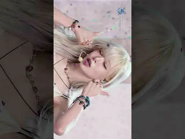 ▶Mnet YouTubeを購読する： Like Facebook and Twitter for more k-pop news