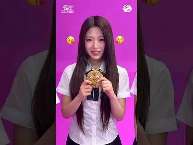 Turn Cookie🍪RESCENE_ で一番Bling Bling_ したメンバーに渡します