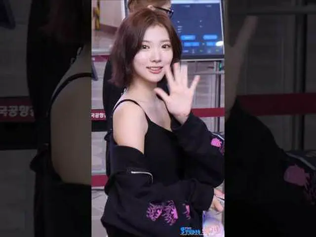 250808 Hearts2Hearts_ _  JIWOO空港出発ファンカム by 스피넬 * 編集しないでください