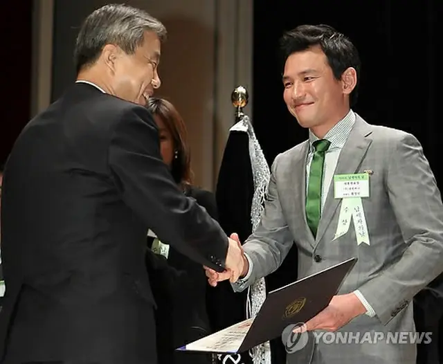 俳優のファン・ジョンミン