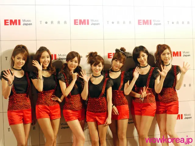 「T-ARA」
