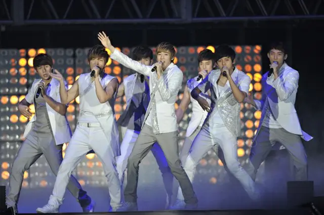U-KISS(C)KBS Music Bank Committee