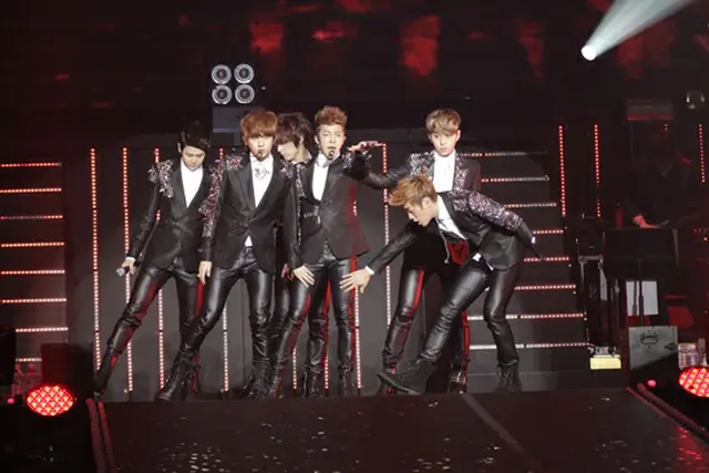 「2012 BEAST WORLD TOUR BEAUTIFUL SHOW IN JAPAN」